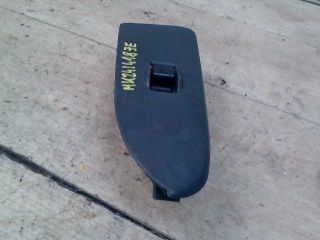 bontott MAZDA 323 Jobb első Ablakemelő Kapcsoló