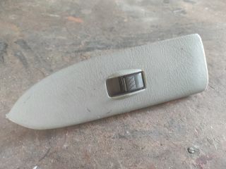 bontott MAZDA 323 Jobb első Ablakemelő Kapcsoló