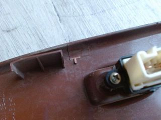 bontott MAZDA 323 Jobb első Ablakemelő Kapcsoló