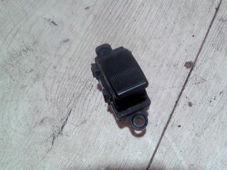 bontott MAZDA 323 Jobb első Ablakemelő Kapcsoló