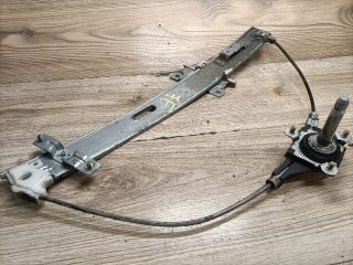 bontott MAZDA 323 Jobb első Ablakemelő Szerkezet (Mechanikus)