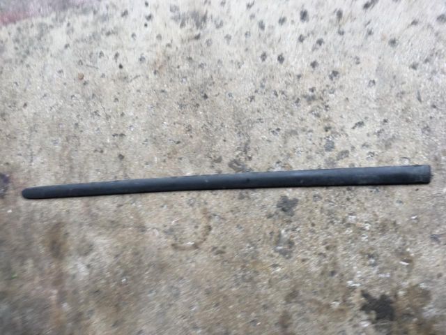 bontott MAZDA 323 Jobb első Ajtó Díszléc