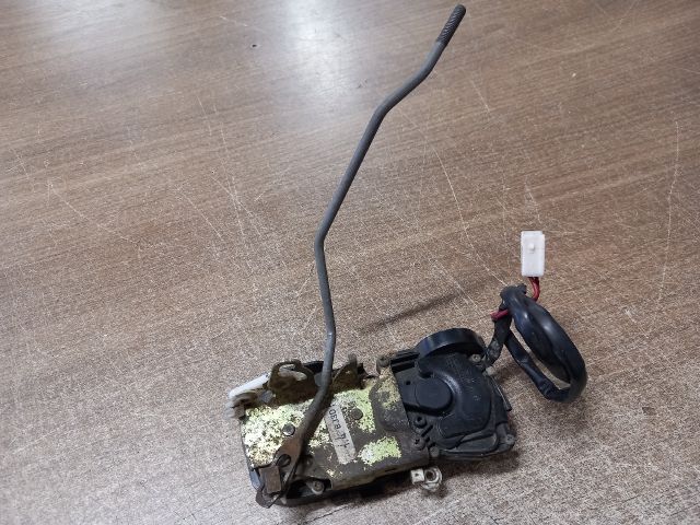 bontott MAZDA 323 Jobb első Ajtózár