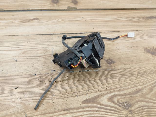 bontott MAZDA 323 Jobb első Ajtózár