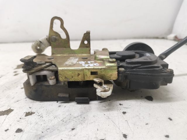 bontott MAZDA 323 Jobb első Ajtózár