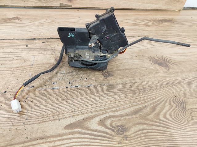 bontott MAZDA 323 Jobb első Ajtózár