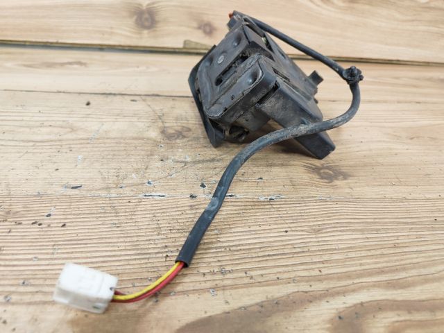 bontott MAZDA 323 Jobb első Ajtózár