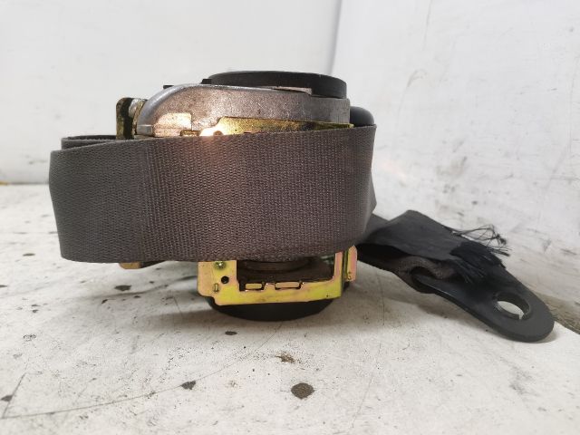 bontott MAZDA 323 Jobb első Biztonsági Öv