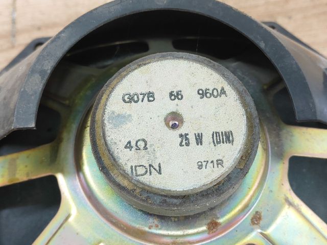 bontott MAZDA 323 Jobb első Hangszóró