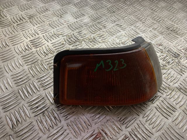 bontott MAZDA 323 Jobb első Irányjelző