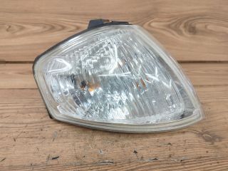 bontott MAZDA 323 Jobb első Irányjelző