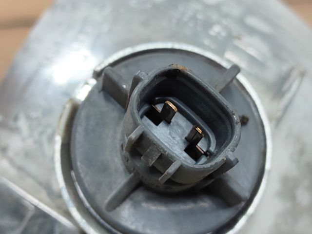 bontott MAZDA 323 Jobb első Irányjelző