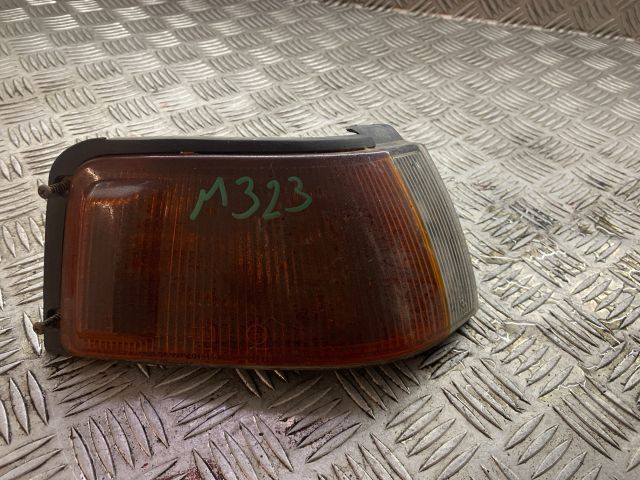 bontott MAZDA 323 Jobb első Irányjelző