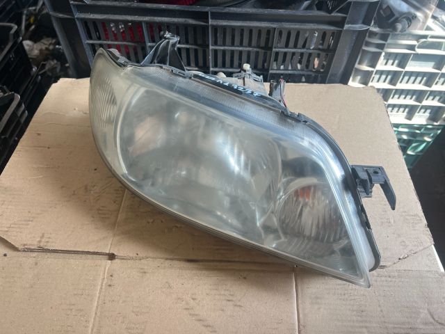 bontott MAZDA 323 Jobb Fényszóró