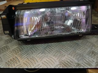 bontott MAZDA 323 Jobb Fényszóró