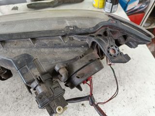 bontott MAZDA 323 Jobb Fényszóró