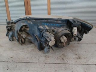 bontott MAZDA 323 Jobb Fényszóró