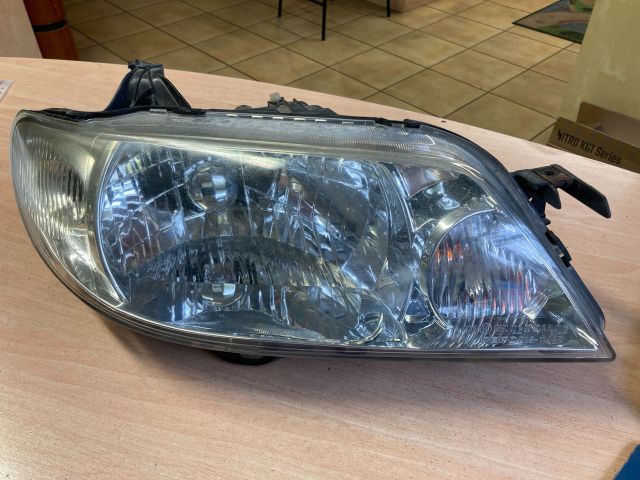 bontott MAZDA 323 Jobb Fényszóró
