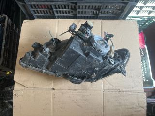 bontott MAZDA 323 Jobb Fényszóró