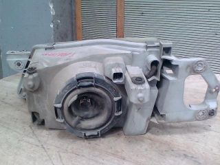 bontott MAZDA 323 Jobb Fényszóró