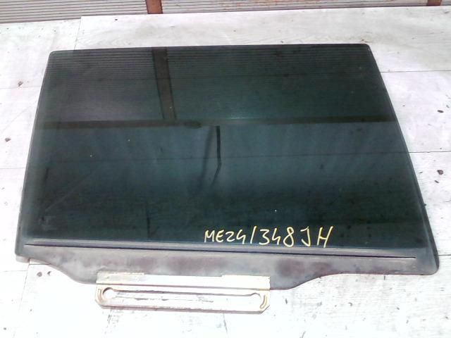bontott MAZDA 323 Jobb hátsó Ablak