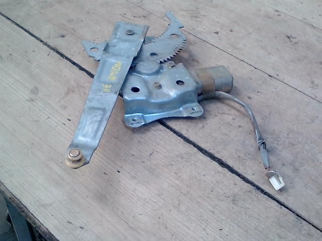 bontott MAZDA 323 Jobb hátsó Ablakemelő Szerkezet (Elektromos)