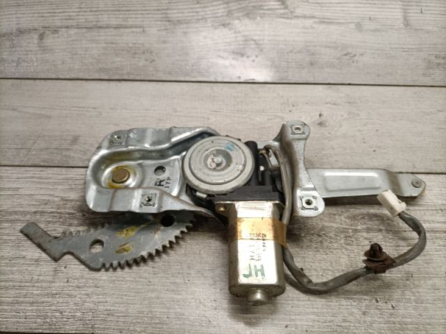 bontott MAZDA 323 Jobb hátsó Ablakemelő Szerkezet (Elektromos)