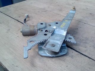 bontott MAZDA 323 Jobb hátsó Ablakemelő Szerkezet (Elektromos)