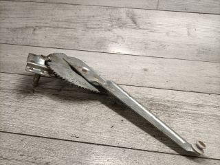 bontott MAZDA 323 Jobb hátsó Ablakemelő Szerkezet (Mechanikus)