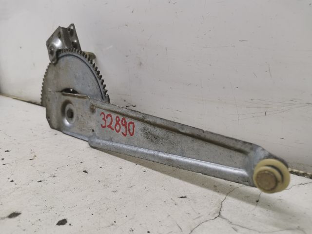 bontott MAZDA 323 Jobb hátsó Ablakemelő Szerkezet (Mechanikus)