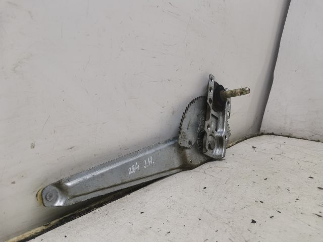 bontott MAZDA 323 Jobb hátsó Ablakemelő Szerkezet (Mechanikus)