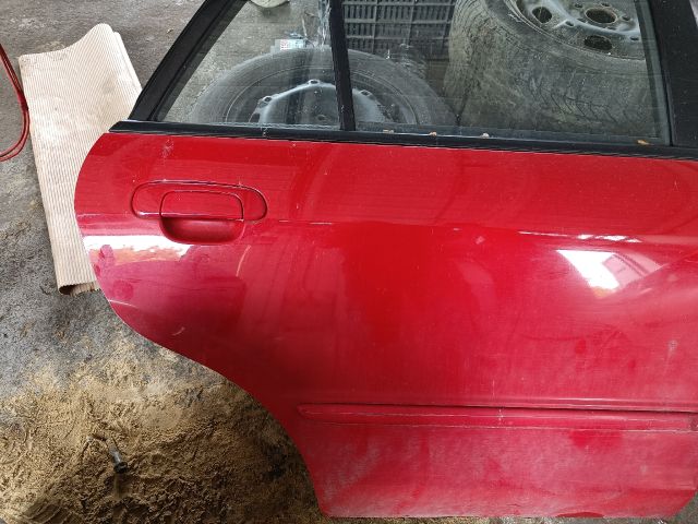 bontott MAZDA 323 Jobb hátsó Ajtó (Részeivel)