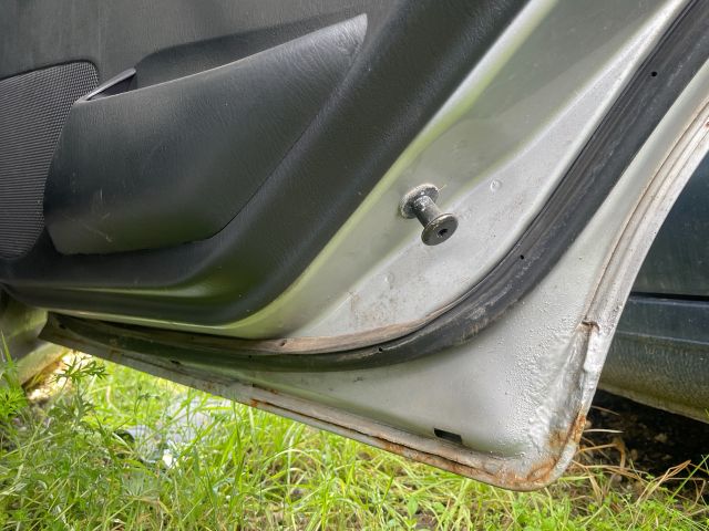 bontott MAZDA 323 Jobb hátsó Ajtó (Üres lemez)