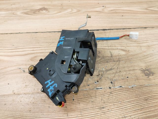 bontott MAZDA 323 Jobb hátsó Ajtózár