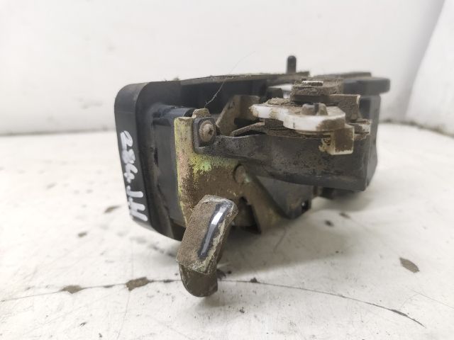 bontott MAZDA 323 Jobb hátsó Ajtózár