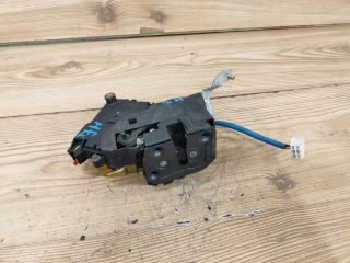 bontott MAZDA 323 Jobb hátsó Ajtózár