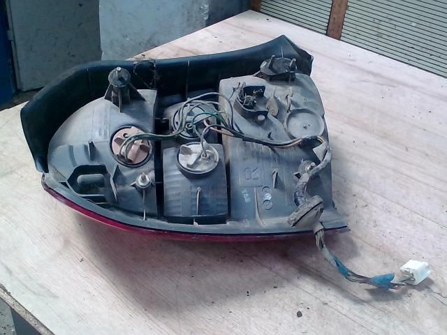 bontott MAZDA 323 Jobb Hátsó Lámpa