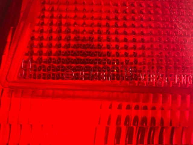 bontott MAZDA 323 Jobb Hátsó Lámpa