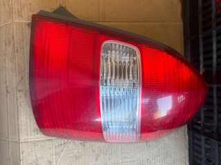 bontott MAZDA 323 Jobb Hátsó Lámpa