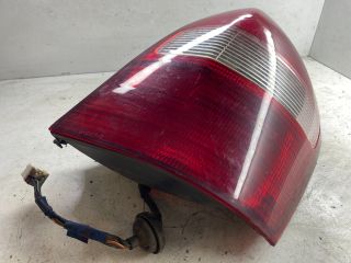 bontott MAZDA 323 Jobb Hátsó Lámpa