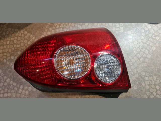 bontott MAZDA 323 Jobb Hátsó Lámpa