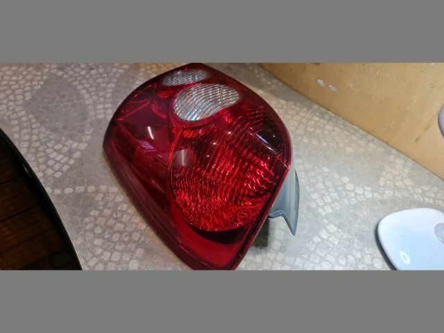 bontott MAZDA 323 Jobb Hátsó Lámpa