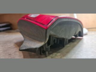 bontott MAZDA 323 Jobb Hátsó Lámpa