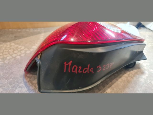 bontott MAZDA 323 Jobb Hátsó Lámpa