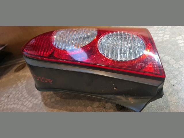 bontott MAZDA 323 Jobb Hátsó Lámpa