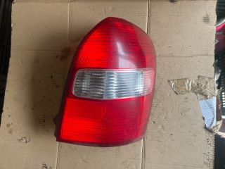 bontott MAZDA 323 Jobb Hátsó Lámpa