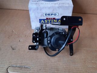 bontott MAZDA 323 Jobb Ködfényszóró