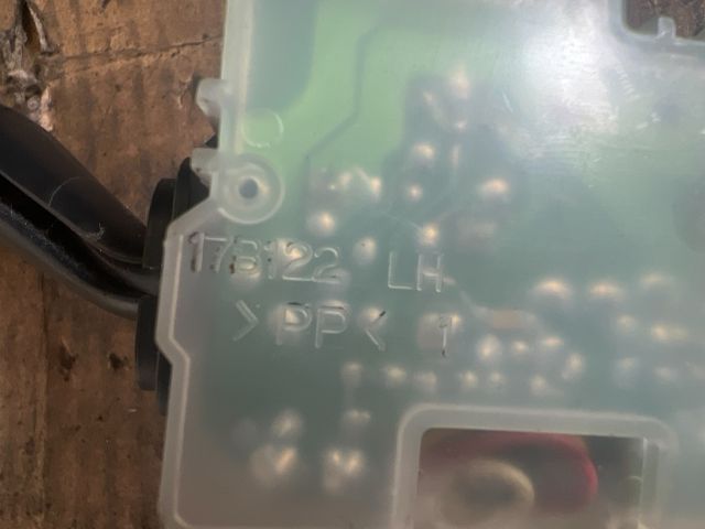 bontott MAZDA 323 Jobb Kormánykapcsoló Ablaktörlő