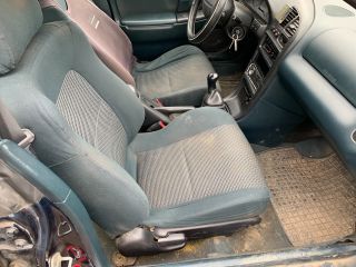 bontott MAZDA 323 Jobb Napellenző