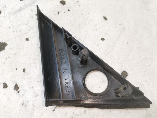 bontott MAZDA 323 Jobb Visszapillantó Tükör Talp Burkolat